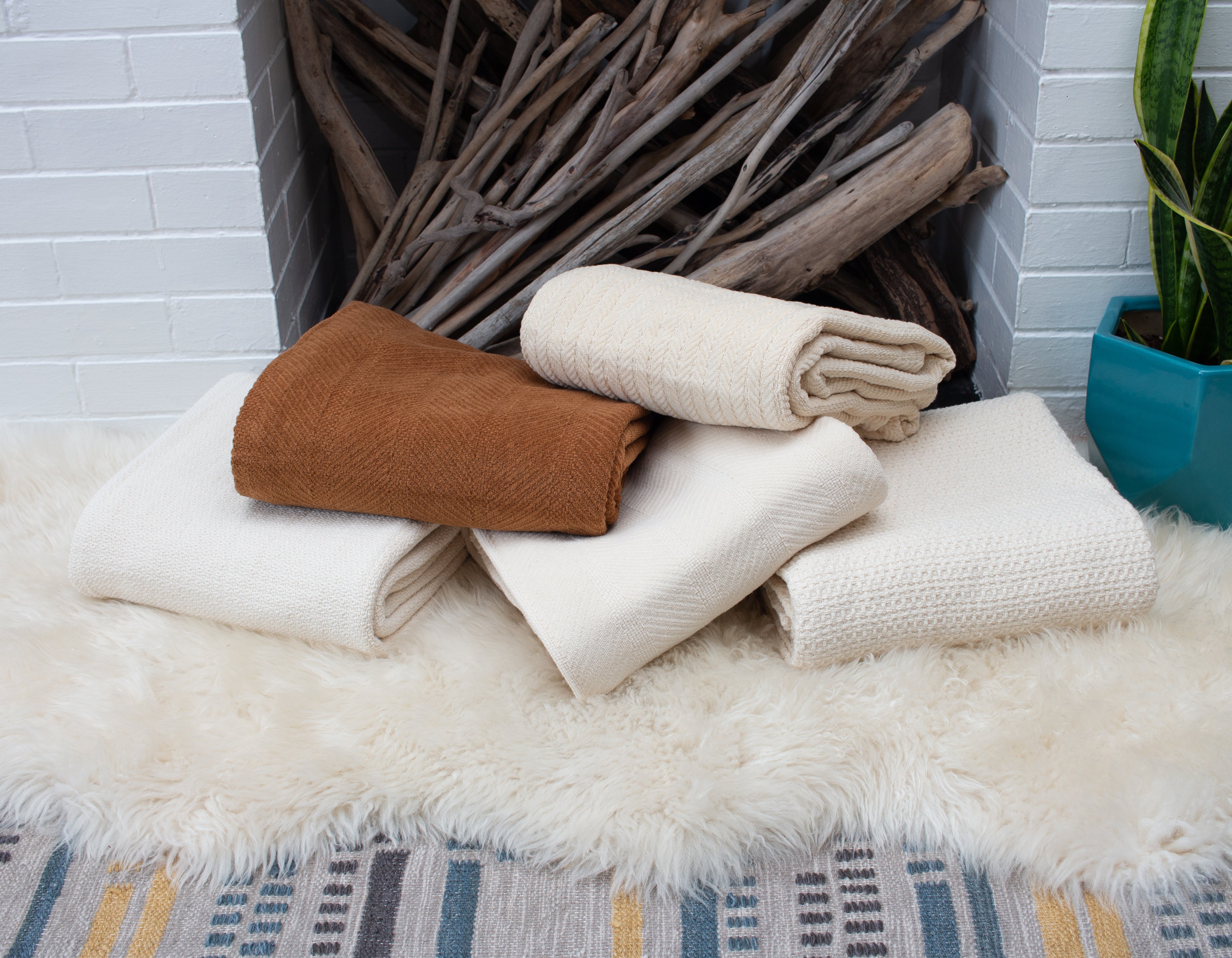 Organic Cotton Throw Blanket – Handwoven & Earth Friendly