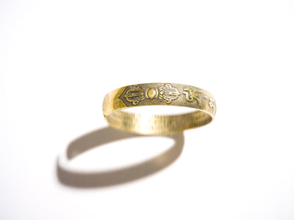 Brass Om Mani Padme Hum Bangle – Handcrafted Tibetan Mantra Bracelet