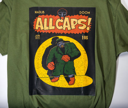 Camiseta MF DOOM con letras en mayúsculas