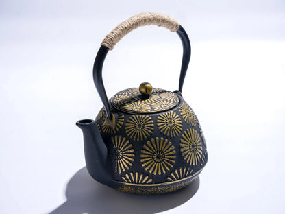 Japanese Cast Iron Tetsubin Teapot – 40oz Black & Gold Enamel with Infuser